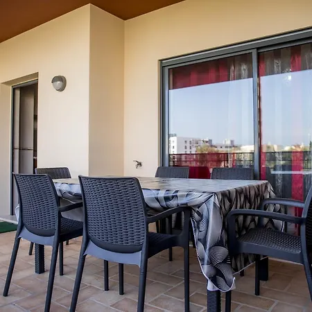 B13 - Marina Condominium Lägenhet